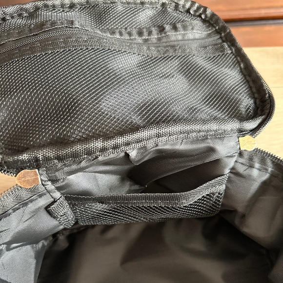 Black & Cream Tweed Cosmetic Bag with Mystery Beauty Bundle - Picture 5 of 8